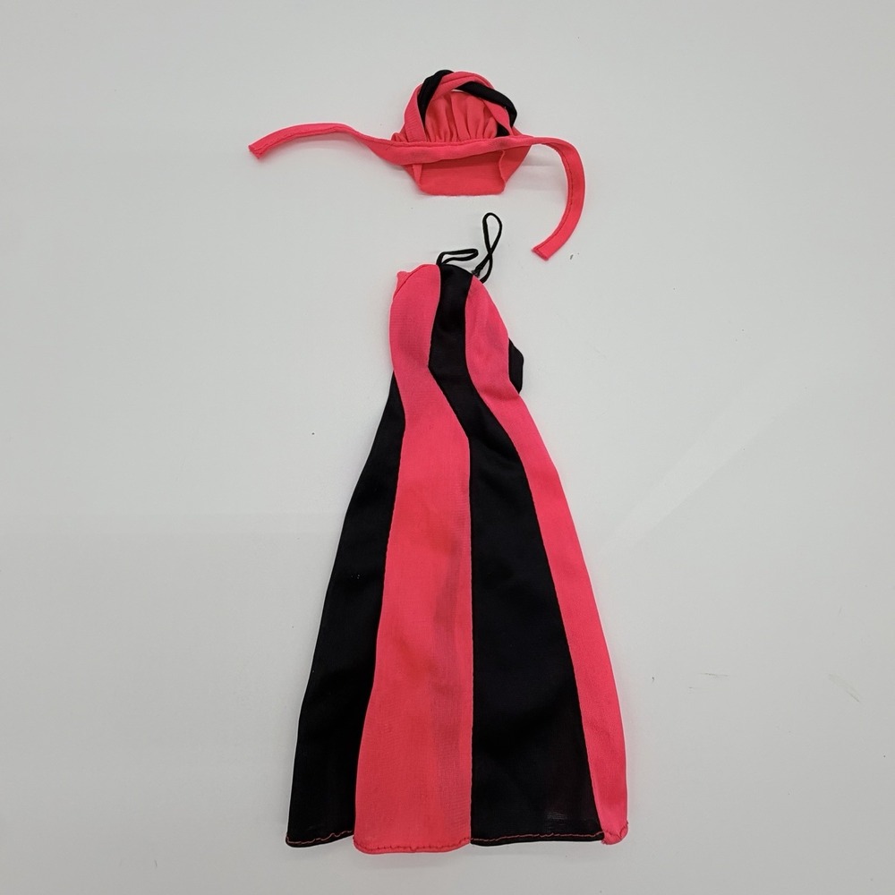 Vintage Barbie Best Buy Fashion #9967 Pink Black Dress Hat 1977 Mattel